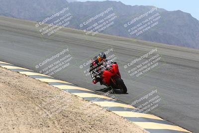 media/Apr-10-2022-SoCal Trackdays (Sun) [[f104b12566]]/Bowl (11am)/